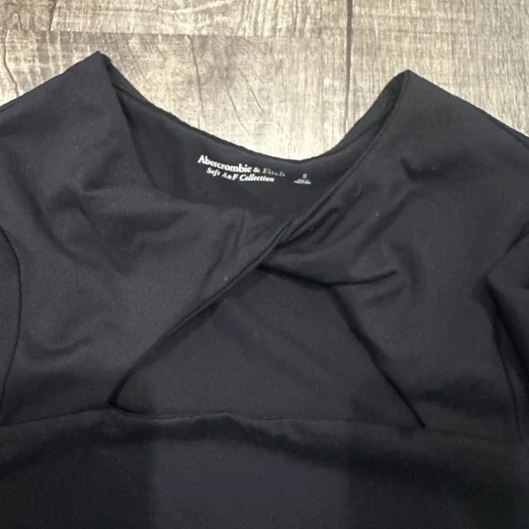 Abercrombie & Fitch Long Sleeve Black Bodysuit Cutout Twist Front Snap Womens S - Picture 5 of 10
